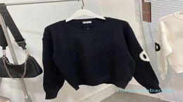 Fashion Dropship Fashion Women039s Hoodies Autumn Winter Knitted Sweater Sweatshirts with Pearl Number 31 for Women Black Whit9146716