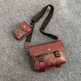 Mens Shoulder Bags PU leather Designers Messenger Bag Famous designer bag Classic Handbag Briefcase Crossbody Good quality Louseites Bags Vutonites Camera bag