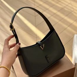 Bolsa crossbody feminina com alça curta bolsa de ombro luxuosa para mulheres, a nova bolsa nas axilas apresenta uma aparência simples e um lindo logotipo da marca com um design premium