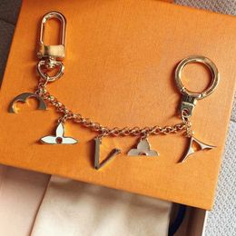 Charm Luxury designers keychains Letters with diamonds designers keychain top Car Key Chain Women Buckle Jewellery Keyring Bags Pendant Gift fashion accessories