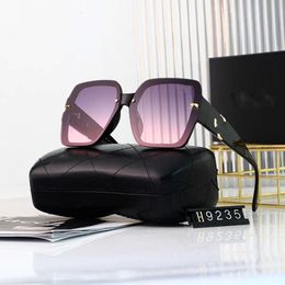 Designer Chaneles Sunglasses Luxury 2022 New Powder Blusher Sunglasses Womens Fashion Trend Plain Glasses Net Red Small Fragrance Sunglasses