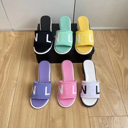 High quality designer shoes slide Slippers sandals 6 color New loafer pool Casual Shoe flat man mule Womens sexy sliders girl Summer Beach luxury Designer slide 35-40