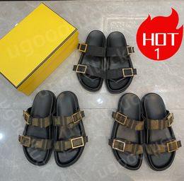 Designer women's summer flat slippers sand stall shoes double buckle a foot wear fashion men's daily casual drag