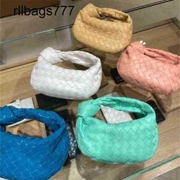 Jodie Bag Handbag Tote Designer 2024 Color Female Woven Armpit Party Knotted Cloud Shoulder Crossbody Bags Bottegvenetas