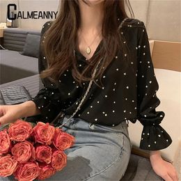 Korean Edition Women Chiffon Blouses 2023 Autumn Heart Print Loose Button Up Shirt V Neck Long Sleeve Casual Blouse Office Lady 240301