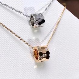 Extravagant Necklace Beehive Honeycomb Pendant Diamond Necklace Ladies Classic Designer Necklaces For Women Jewelry High Quality Steel Lovers