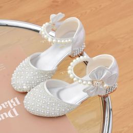 Rhinestones Princess Girls Party Shoes Children Shiny Crystal Bow High Heels Girls Sandals Summer Kids Student Performance Shoes 240311