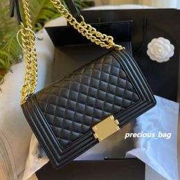 2024 Classic Caviar Quilted Boy Flap Bag Womens Calfskin Metal Hardware Chain Leather Shoulder Strap Designer Crossbody Bags