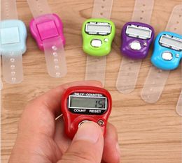 LED Gadget Mini Hand Hold Band Tally Counter LCD Digital Screen Finger Ring Electronic Head Count271C281a2437242