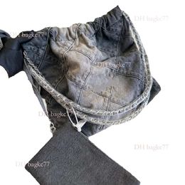 2024 Cc Trend Bags Black Trash Design Denim Antique Sier Large Tote Ladies Shoulder Messenger Bag Shopping Handbag Designer Purse