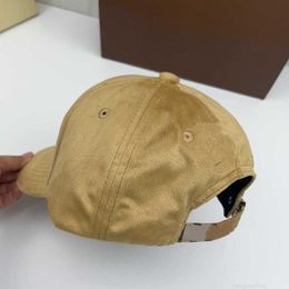 Designer Ball Caps Italian luxury designer hats autumnwinter threedimensional embroidered baseball caps lightweight breathable cotton interior for both catego