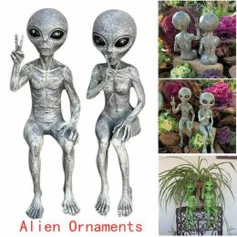 Decorations Outdoor Space Alien Ornaments Garden Resin Statue Figurine Home Decoration Gift Garden Yard Decoration Outdoor Miniatures