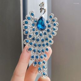 Brooches Creative Colorful Rhinestone Peacock For Women Retro Elegant Bird Animal Clothing Brooch Pins Party Jewelry Gifts