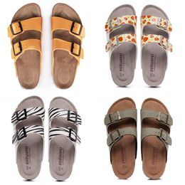 Men's and Women's Summer Buckle Adjustable Flat Heel Sandals Whiteqt Designer High Quality Fashion Slippers Printed Waterproof Beach Fashion Sports Slippers GAI