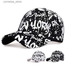 Ball Caps Letters graffiti printed baseball cap fashion outdoor cotton dad hat casual sports hip-hop hats men and women wild capsY240315