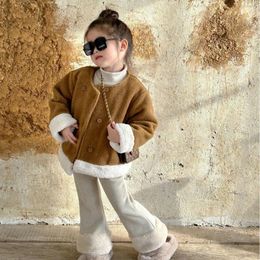 Jackets Girl Coat 2024 Winter Children Wear Korean Style Round Neck Wool With Cotton Short