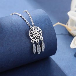 Pendant Necklaces Silver Plated Fashion Feather Hollow Pattern Round Clavicle Chain