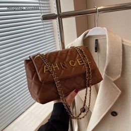 Stylish Handbags From Top Designers Lingge Chain Bag Womens New Trend Small Fragrant Windmill Sewn Texture Shoulder High End Underarm