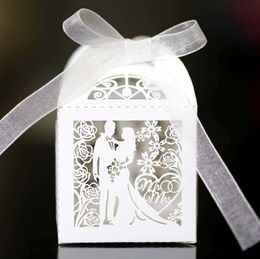 Lase Cut Bride Groom Wedding Sweets Candy Box Guests Gift Boxes Paper Packaging Baby Shower Chocolate Cookie Box