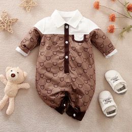 Spring and autumn style cute little bear print for boys and girls comfortable and casual long sleeved baby tight fitting clothes 240315