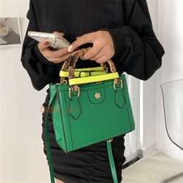 Evening Bags Vintage Square Crossbody Bag 2024 PU Leather Bamboo Handle Womens Designer Handbag Shoulder Messenger224K