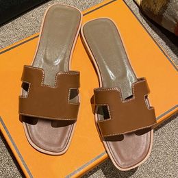 oran sandal Luxury Designer slides orange Leather slippers Women's Sandals Summer Flat Shoes Fashion Beach Women's Slippers Letter chypre sandles 35-42