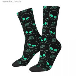 Men's Socks Funny Crazy Sock for Men Alien Pattern Hip Hop Vintage Alien Seamless Pattern Printed Boys Crew Sock Novelty GiftC24315