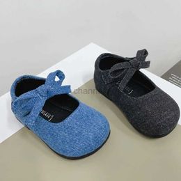 First Walkers 12-16cm baby girl boots with springs for 2024 from solid denim dress casual shoes with cute butterfly-knot for little princess 240315
