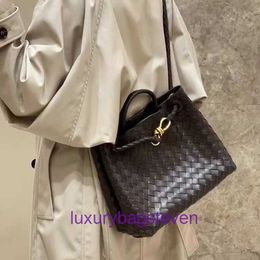 High quality original leather Bottgss Ventss Andiamo shoulder bags for sale family genuine handwoven womens bag with metal rope buckle With Real Logo