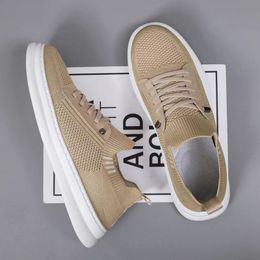 Casual shoes sneakers Designer shoes men's spring and summer flying shoes trend all casual lightweight low-top board shoes breathable sports men's shoes