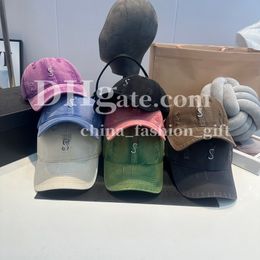 Designer Cap Luxury Letters Baseball Cap Summer Sunscreen Hat Fashionable Perforated Hat Outgoing Street Couple Hat Eight Colored Canvas Hats