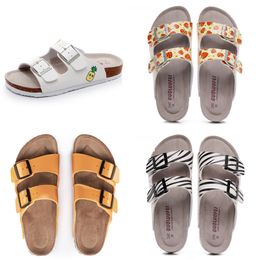 Men's and Women's Summer Buckle Adjustable Flat Heel Sandals Whiteqz Designer High Quality Fashion Slippers Printed Waterproof Beach Fashion Sports Slippers GAI