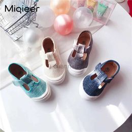 First Walkers Shoes for small child children boys girls spring autumn tarpaulin shoes hook and loop soft breathable sports shoes 1-6 years sneakers 240315