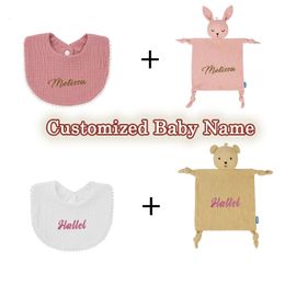 2Pcs/Set Baby Blankets born Personalised Muslin Cotton Bib Baby Girl Stuff bron Boy Cuddle Cloth Baby Name Soothe Appease 240312