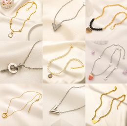 Stainless Steel Designer Pendants Necklaces Brand Letter Pendant 18k Gold Plated Necklace Charm Chains Fashion Womens Choker Party Jewellery Gift