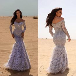 Runway Dresses Fancy Feathers Mermaid Prom Lavender Lace Evening Dress Custom Made Beading Off Shoulder Party Gown