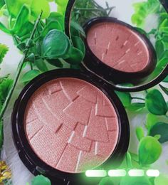 Famous brand Face highlighter Powder Makeup Miner Foundation Powder Maquillaje 4color Face Bronzer Highlight Contour Setting Powde3909281