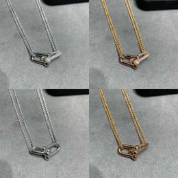 Designer Seiko tiffay and co Double Ring Necklace with Buckle Horseshoe V Gold Pendant Light Luxury Simple Layer Clavicle Chain