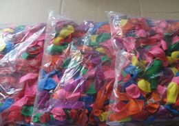 2017 s holiday party Latex Colour Water Balloons 1618cm inflated 1 package 500pcs lot9010860