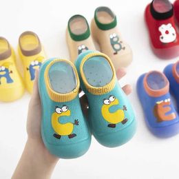 First Walkers Spring and autumn childrens letters cartoon socks childrens shoes soft walking baby breathable shoes short knee socks 240315