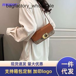 Hot Designer Handbag in Europe and America Fashu Underarm Bag New First Release Kou Womens Shoulder Light Luxury Handheld Crossbody Bag
