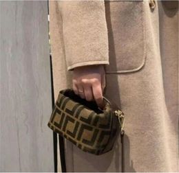 Italy Designer Evening Bag Fashion Luxury Shoulder Bags online Suitcases handbag top Armpit Womens Vintage genuine Hand Crossbody Luggages