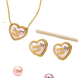 Pearl Pendant Gold Designers Plated Couple Brand T Circle Fashion Women Stainless Steel Necklaces Wedding Party Jewellery Gift GG