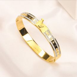 Gold-Diamant-Armband, Edelstahl, Luxus-Armreif, Buchstaben-Armband, 18 Karat vergoldet, Geschenkschmuck, Luxus-Designer-Armband für Damen, Schmuck, ohne Box