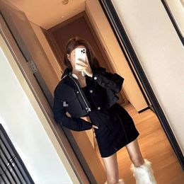 Year Instant Early Spring New Light Luxury Style Inverted Triangle Punctuation Short Jacket Coat Women S Wear Women S Wear