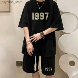 Men's Tracksuits Oversized Waffle Summer Mens Sports Suit Breathable Casual Wild High Street Chic Fake Two-piece T-shirt + Simple Shorts Sets Q240314