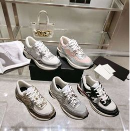 Designer Running Shoes 23C Leather Sport Runner Lace Up Channel Shoe Gold Silver Metallic Flat Womans Trainer Mesh Calfskin Nylon Reflective Mainstream Shoes666