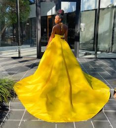 Yellow Halter Long Prom Dress For Black Girls 2024 Beaded Evening Dresses Mermaid Birthday Party Gowns High Slit Robe De Soiree