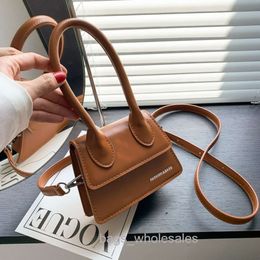 Design Bags Are Sold Cheaply Fashion Handbag 2024 Summer New Womens Bag Mini Cute Shoulder Simplified Letter Tide