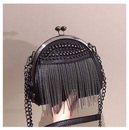 Shoulder Bags Womens Tote Bag Designer Handbags With Diamond Rivet Tassel Party Evening Banquet Chain Single Crossbody Handheld Clip Shell 240311